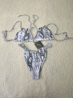 NWT Zaful Snake Print Two Piece Swimsuit